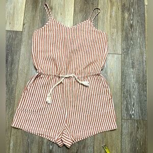 🛍️ altar d  state cute romper. Excellent condition.